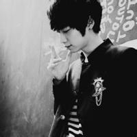 qq头像图片男生失望_WWW.WHOISQQ.COM
