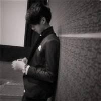 qq头像图片男生黑色背影_WWW.WHOISQQ.COM