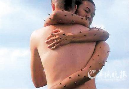 拥抱狮子男生头像图片_WWW.WHOISQQ.COM