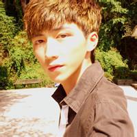 忧伤头像图片男生_WWW.WHOISQQ.COM