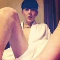 欧美街拍男生头像图片_WWW.WHOISQQ.COM