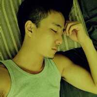 潮的男生头像图片_WWW.WHOISQQ.COM