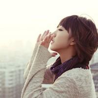 幸福头像图片男生背着女生_WWW.WHOISQQ.COM