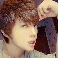 qq怀旧发型头像图片男生_WWW.WHOISQQ.COM