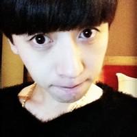 qq头像图片戴眼睛男生冷酷_WWW.WHOISQQ.COM
