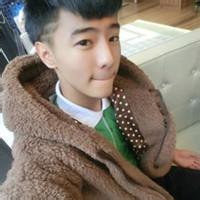 校园青春男生头像图片_WWW.WHOISQQ.COM