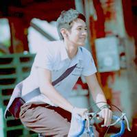 校园青春男生头像图片_WWW.WHOISQQ.COM