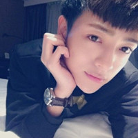 校园青春男生头像图片_WWW.WHOISQQ.COM