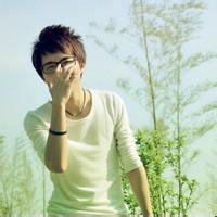 校园青春男生头像图片_WWW.WHOISQQ.COM