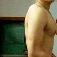 肌肉男生头像图片_WWW.WHOISQQ.COM