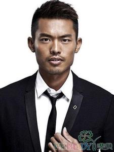 男生短发头像图片胡子_WWW.WHOISQQ.COM