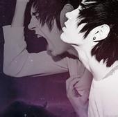 欧美范男生抱狗头像图片_WWW.WHOISQQ.COM