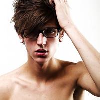 穿越头像图片男生_WWW.WHOISQQ.COM