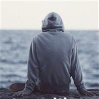 qq头像图片背影男生孤独_WWW.WHOISQQ.COM
