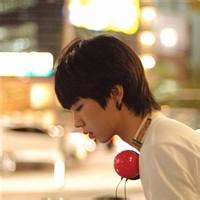英伦男生头像图片森系_WWW.WHOISQQ.COM