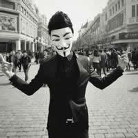 戴黑色口罩男生头像图片_WWW.WHOISQQ.COM