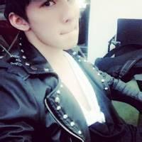 带有马的男生头像图片_WWW.WHOISQQ.COM