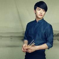 带有马的男生头像图片_WWW.WHOISQQ.COM