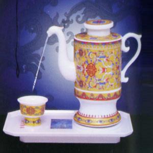 头像图片男生拿酒_WWW.WHOISQQ.COM