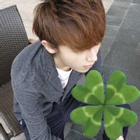 头像图片男生打坐_WWW.WHOISQQ.COM