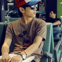 复古圆眼镜男生头像图片_WWW.WHOISQQ.COM