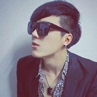 qq呆呆的男生头像图片_WWW.WHOISQQ.COM