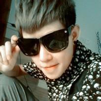 qq头像图片墨镜男生全图_WWW.WHOISQQ.COM
