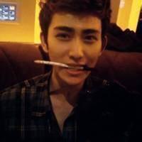 qq男生韩版头像图片_WWW.WHOISQQ.COM