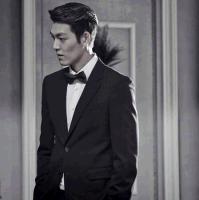 个性网头像图片男生西服_WWW.WHOISQQ.COM