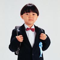打领结男生头像图片_WWW.WHOISQQ.COM