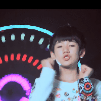 qq头像图片tfboys男生_WWW.WHOISQQ.COM