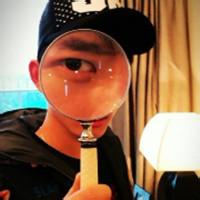 男生站立qq头像图片_WWW.WHOISQQ.COM