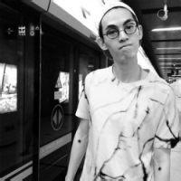 qq男生霸气搞怪头像图片_WWW.WHOISQQ.COM