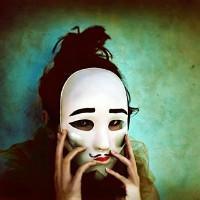 qq男生 搞怪头像图片_WWW.WHOISQQ.COM