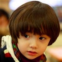 可爱呆萌男生qq头像图片_WWW.WHOISQQ.COM