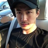 成熟的男生qq头像图片_WWW.WHOISQQ.COM