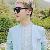 阳光的qq头像图片男生_WWW.WHOISQQ.COM