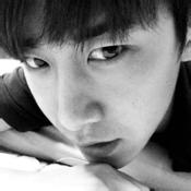 男生张狂头像图片_WWW.WHOISQQ.COM