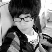 qq头像图片高冷黑白男生_WWW.WHOISQQ.COM
