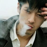 qq带胡子的男生头像图片_WWW.WHOISQQ.COM