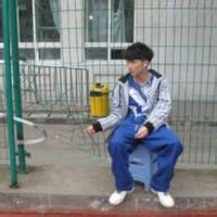 发亮的鞋子男生头像图片_WWW.WHOISQQ.COM