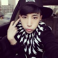 头像图片男生 暗色_WWW.WHOISQQ.COM