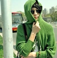 男生带连衣帽头像图片_WWW.WHOISQQ.COM