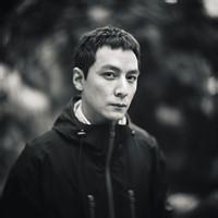 看书的男生头像图片_WWW.WHOISQQ.COM