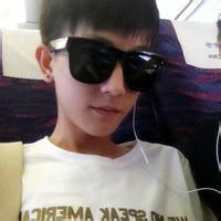 好看的男生帅气头像图片_WWW.WHOISQQ.COM