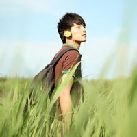 男生头像图片意境阳光_WWW.WHOISQQ.COM