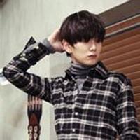 qq头像图片男生帅气格仔衫_WWW.WHOISQQ.COM