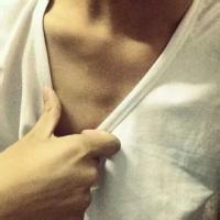 男生锁骨头像图片吧_WWW.WHOISQQ.COM