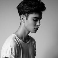 qq黑头像图片 男生炫酷_WWW.WHOISQQ.COM