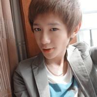 男生头像图片两张差不多的_WWW.WHOISQQ.COM